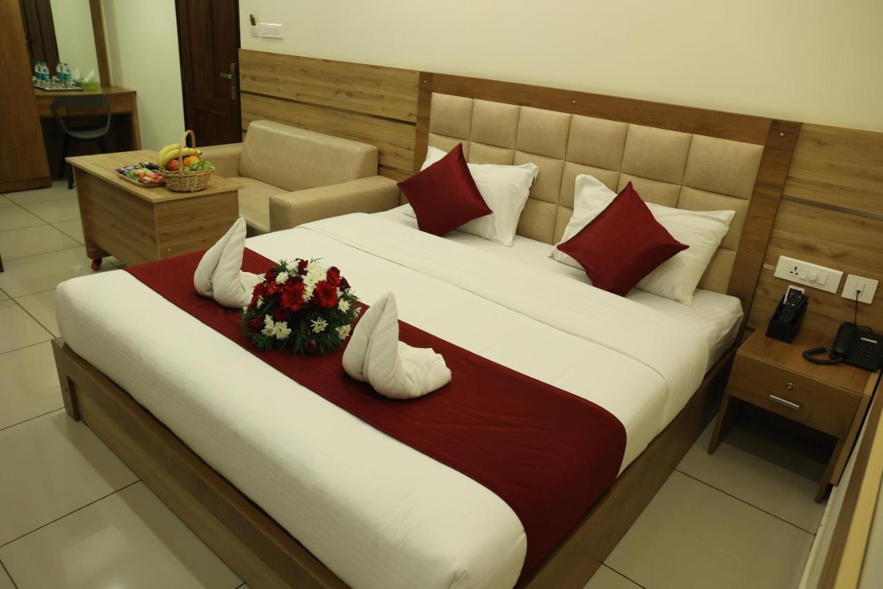 Balaji Regency Kanhangad Kannangad المظهر الخارجي الصورة