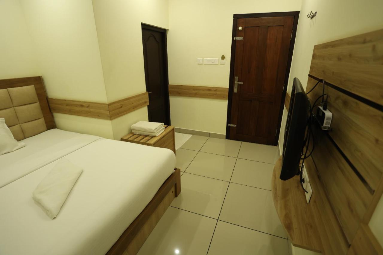 Balaji Regency Kanhangad Kannangad المظهر الخارجي الصورة